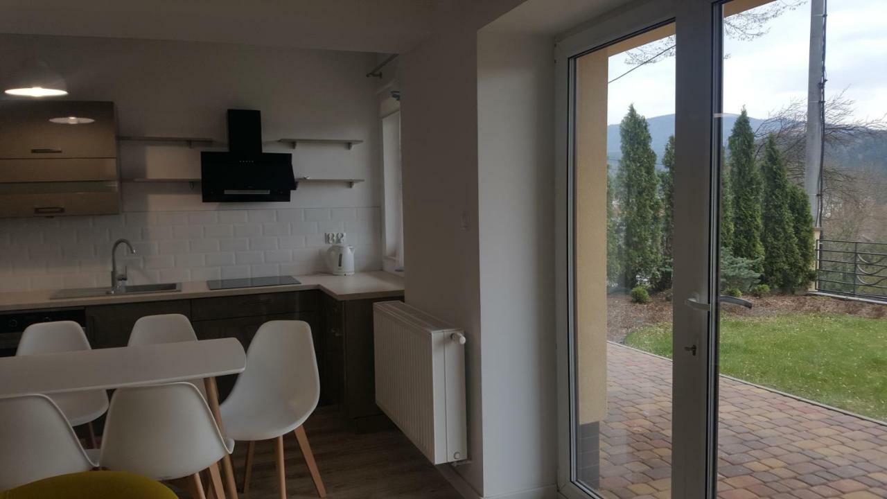Apartament Z Widokiem-Blizej Zdroju Polanica-Zdroj Luaran gambar
