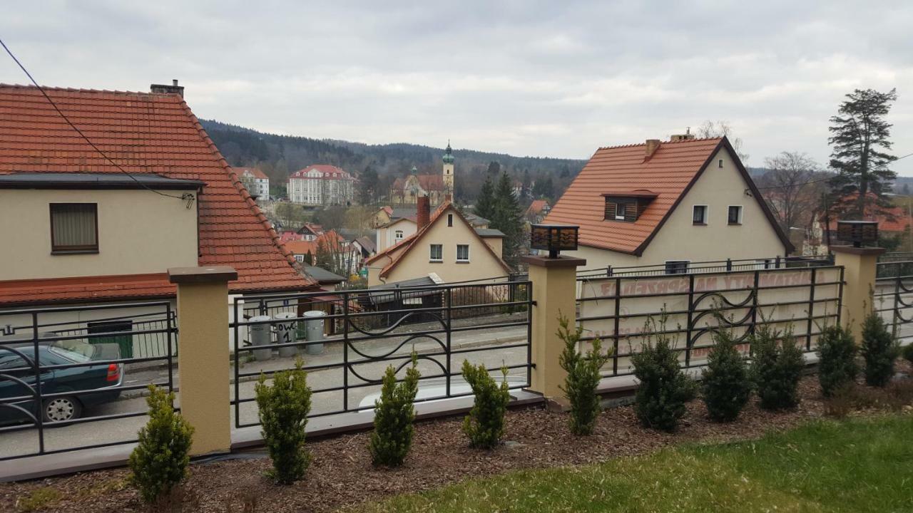Apartament Z Widokiem-Blizej Zdroju Polanica-Zdroj Luaran gambar
