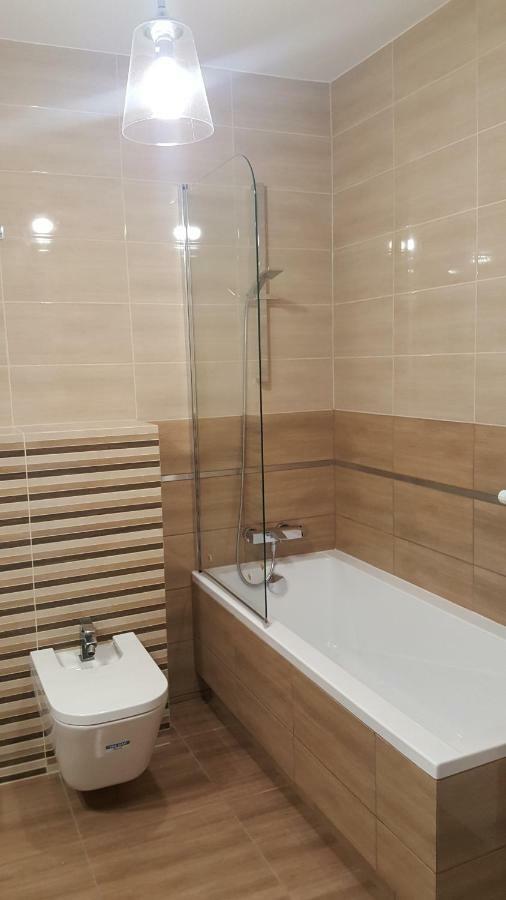 Apartament Z Widokiem-Blizej Zdroju Polanica-Zdroj Luaran gambar